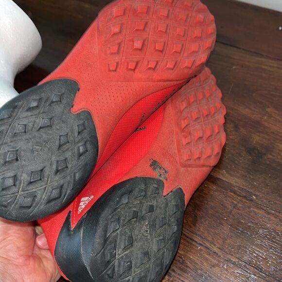 Red Adidas Predator Demonscale freak.3 laceless indoor soccer futbol shoes 4 - Picture 6 of 7